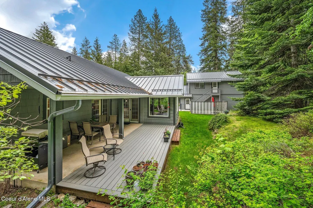454 Brisboys Road Sagle ID 83860