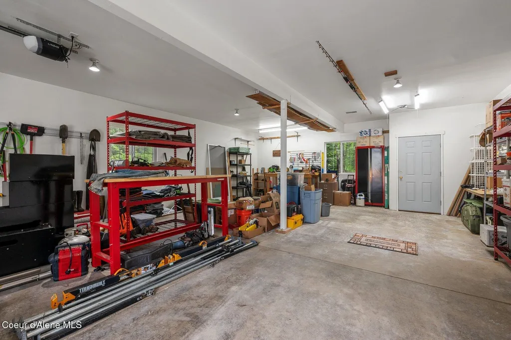454 Brisboys Road Sagle ID 83860
