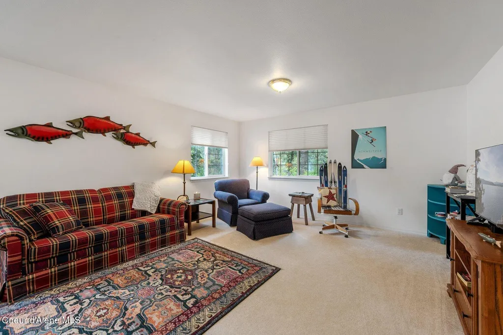 454 Brisboys Road Sagle ID 83860