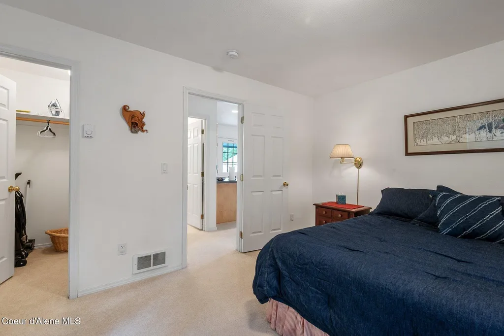 454 Brisboys Road Sagle ID 83860