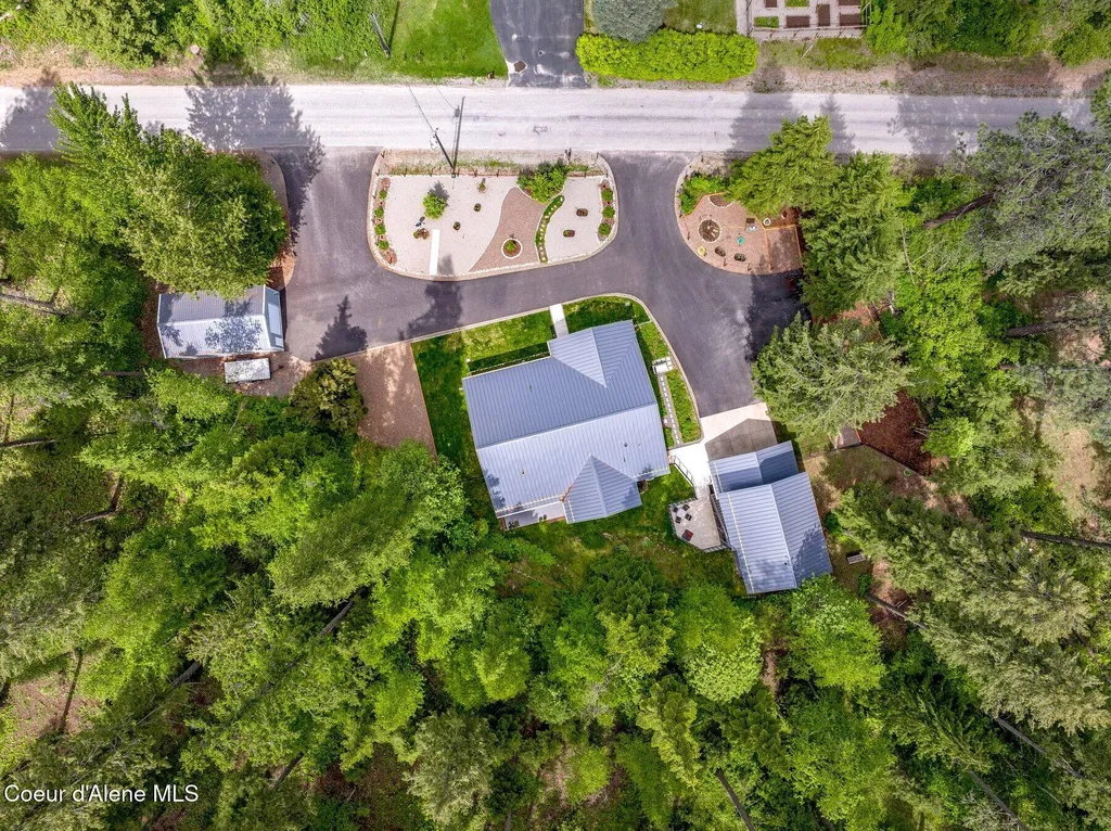 454 Brisboys Road Sagle ID 83860