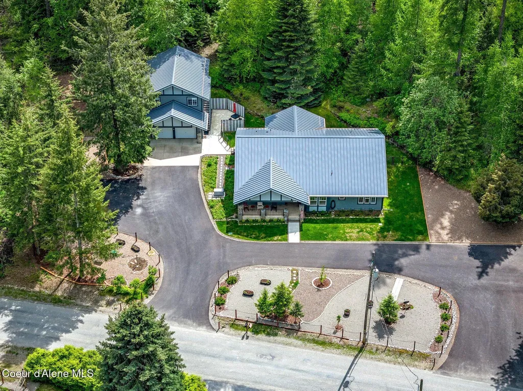 454 Brisboys Road Sagle ID 83860