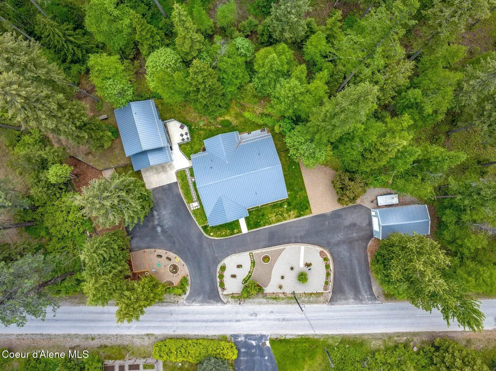 454 Brisboys Road Sagle ID 83860