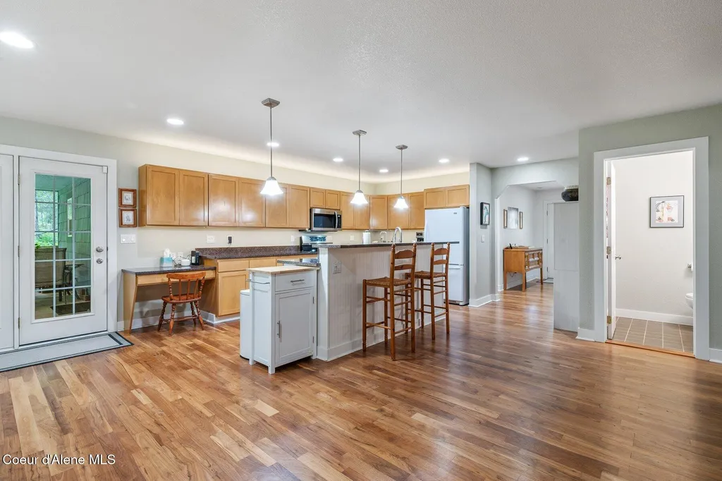 454 Brisboys Road Sagle ID 83860