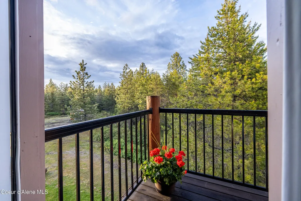 35056 N Kelso Drive Spirit Lake ID 83869