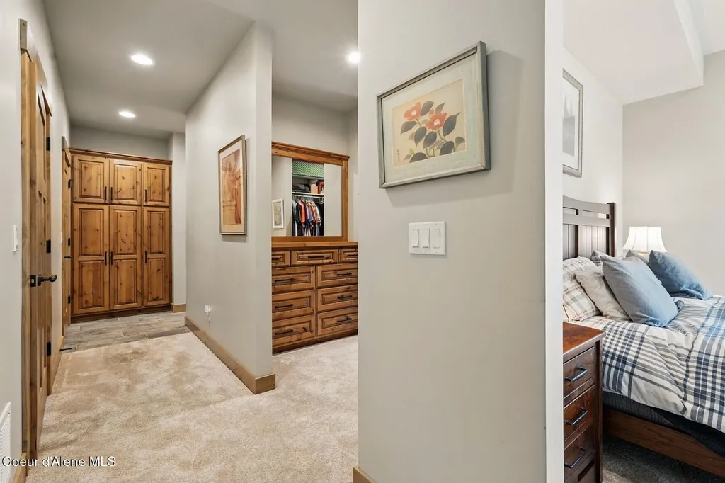 1450 Wood View Sandpoint ID 83864