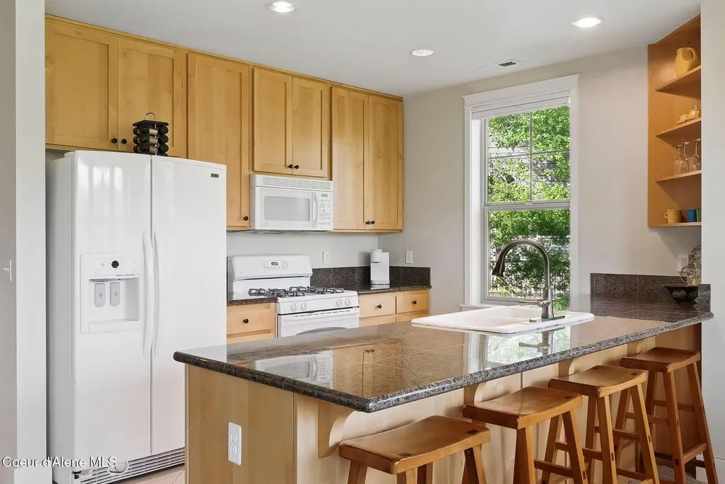 500 Guthrie Place Dover ID 83825
