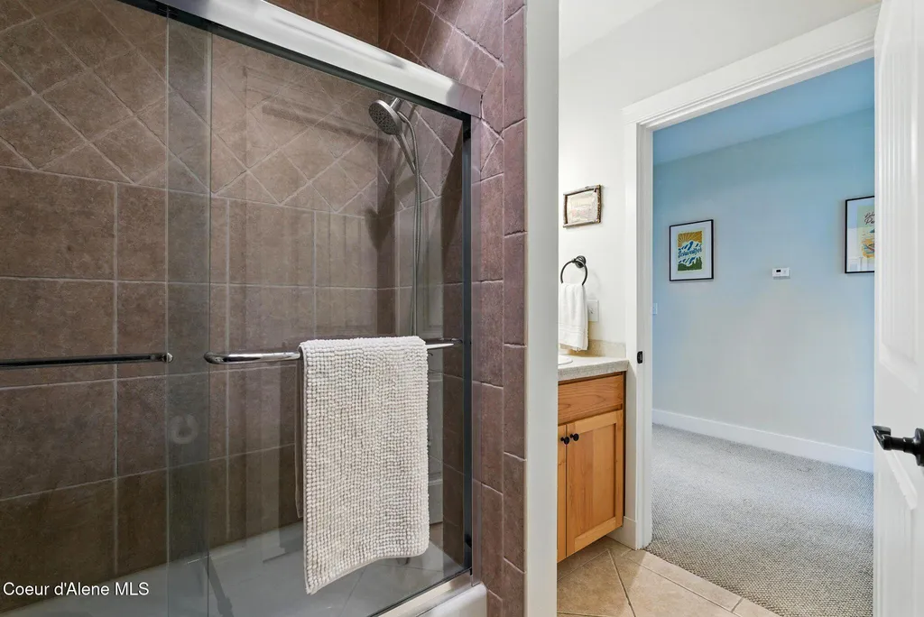 500 Guthrie Place Dover ID 83825