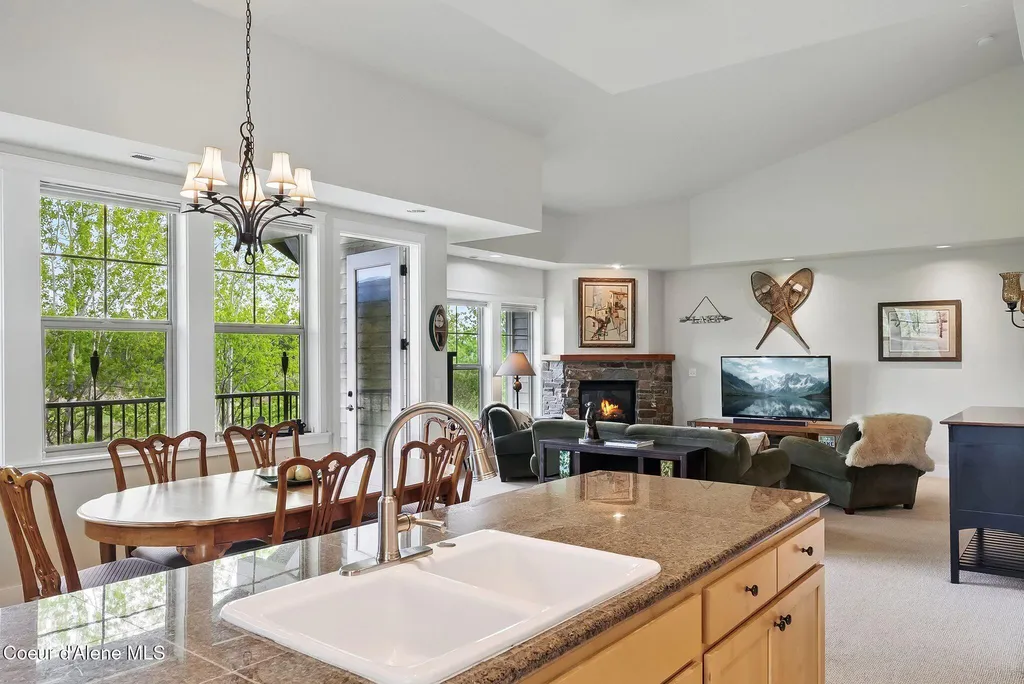 500 Guthrie Place Dover ID 83825