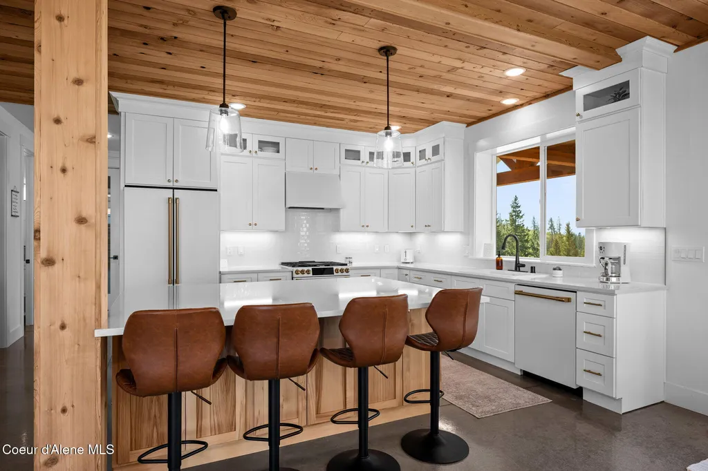 3298 W Coon Creek Road Plummer ID 83851