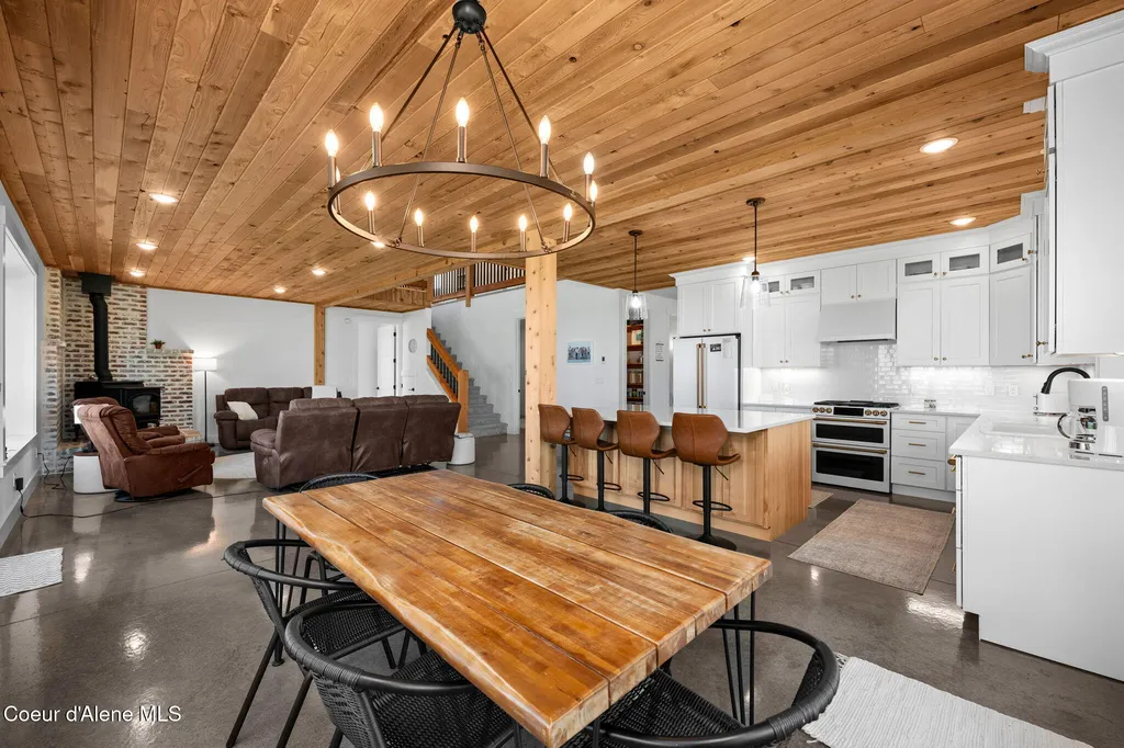 3298 W Coon Creek Road Plummer ID 83851