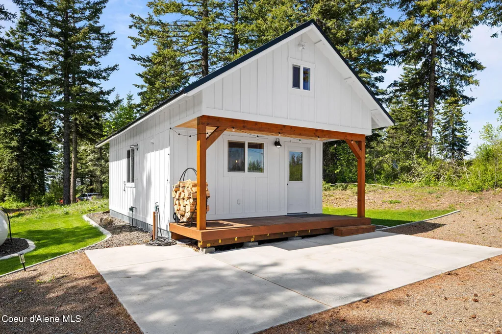 3298 W Coon Creek Road Plummer ID 83851