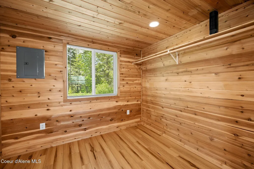 3298 W Coon Creek Road Plummer ID 83851