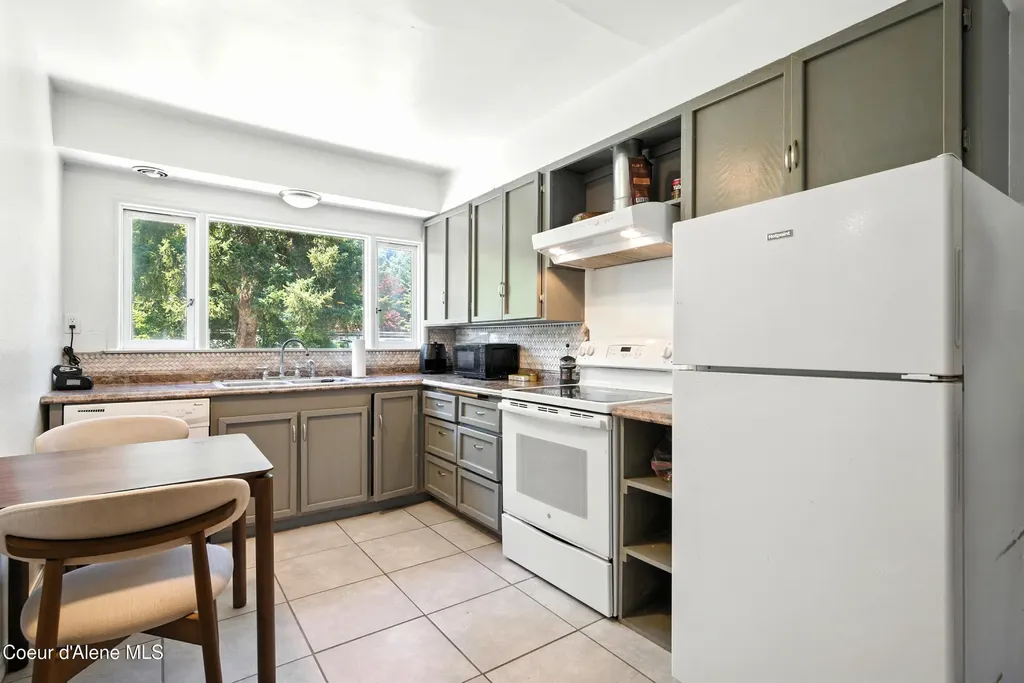 6506 Main Street Bonners Ferry ID 83805