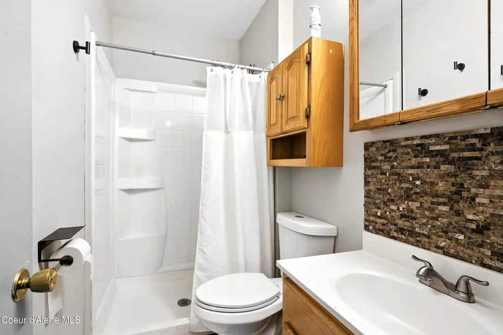 6506 Main Street Bonners Ferry ID 83805