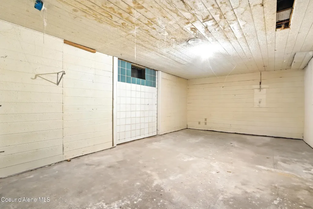 6506 Main Street Bonners Ferry ID 83805