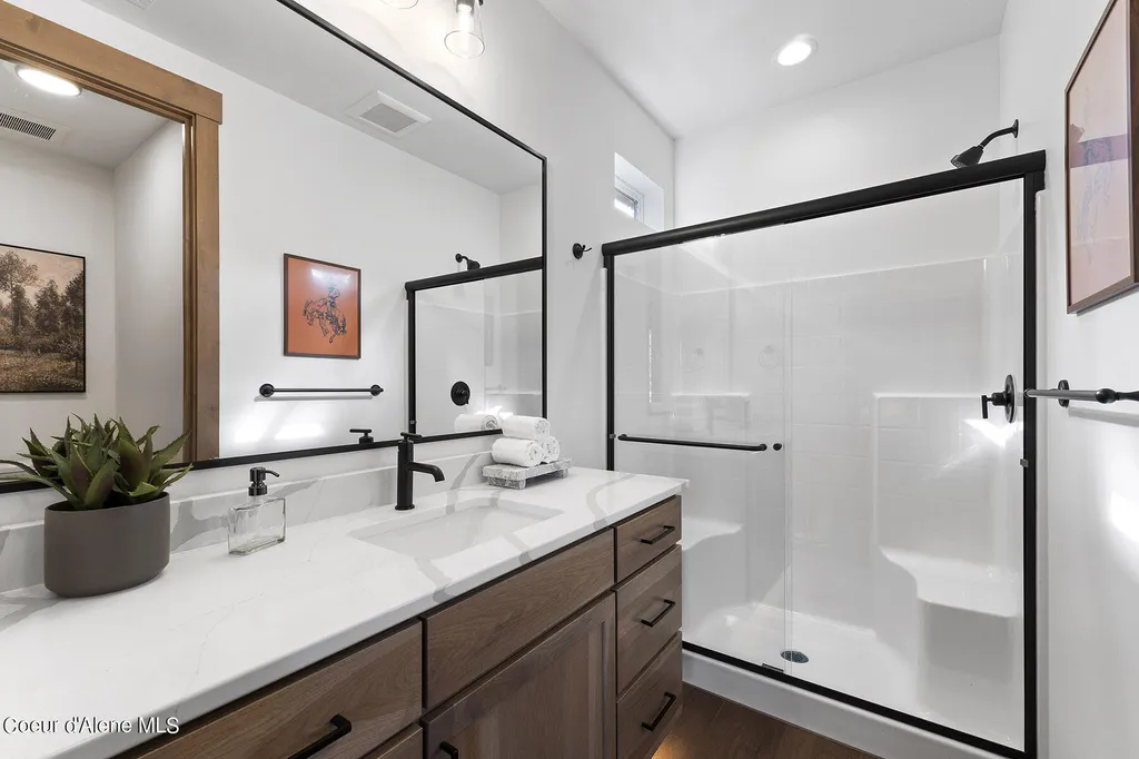 201 Osprey Lane Sandpoint ID 83864