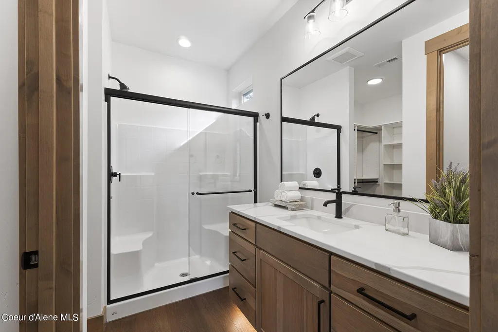 201 Osprey Lane Sandpoint ID 83864