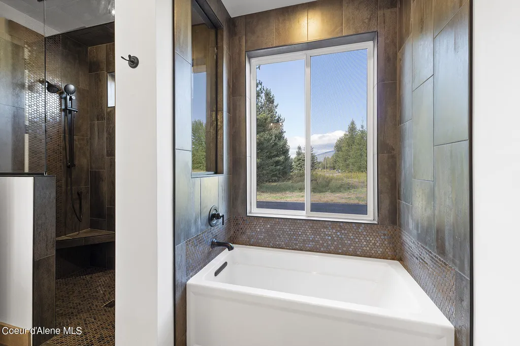 200 Osprey Lane Sandpoint ID 83864