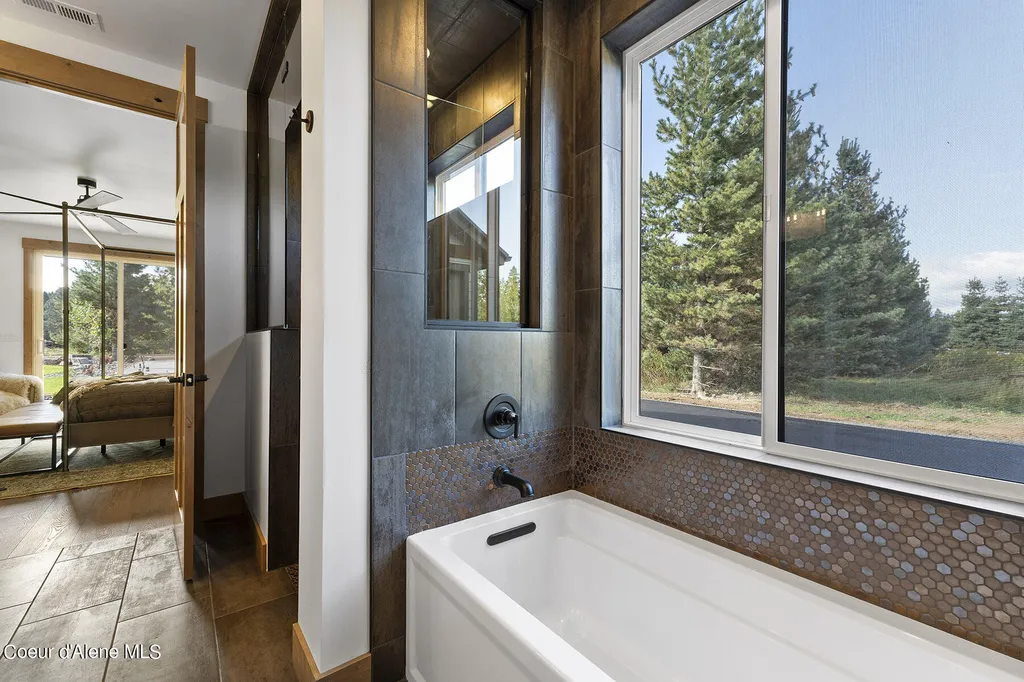 200 Osprey Lane Sandpoint ID 83864