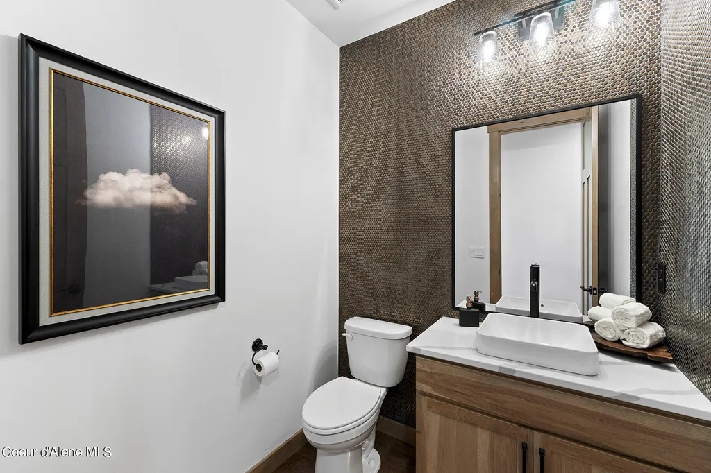 200 Osprey Lane Sandpoint ID 83864