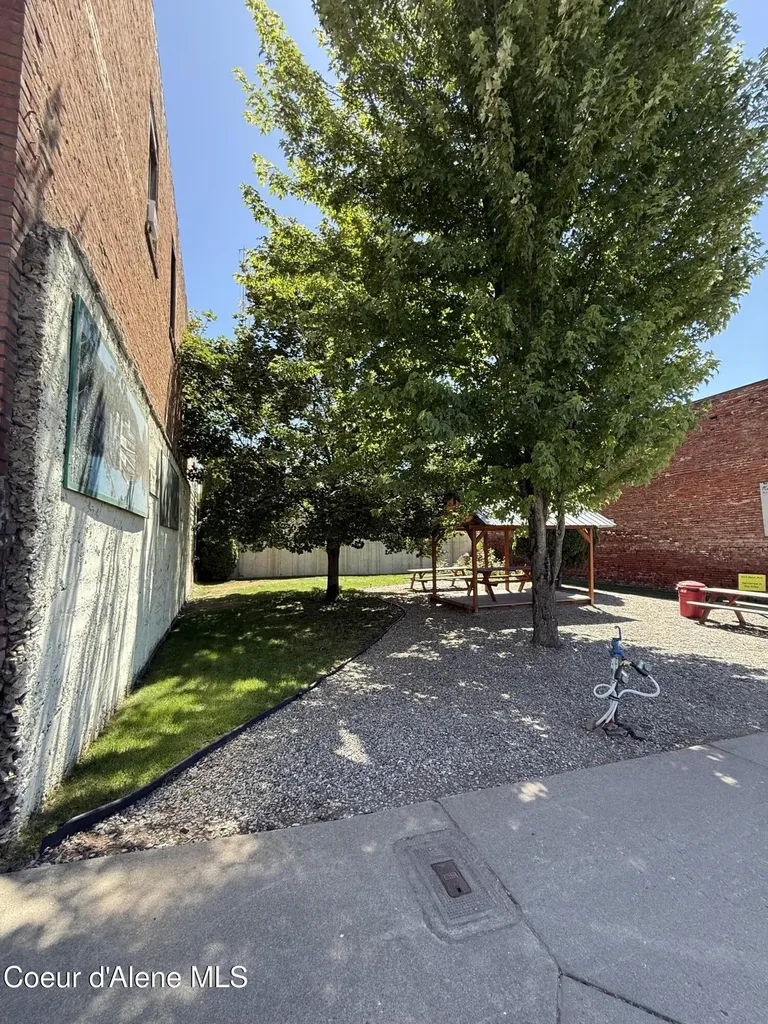 915 Main Avenue St. Maries ID 83861