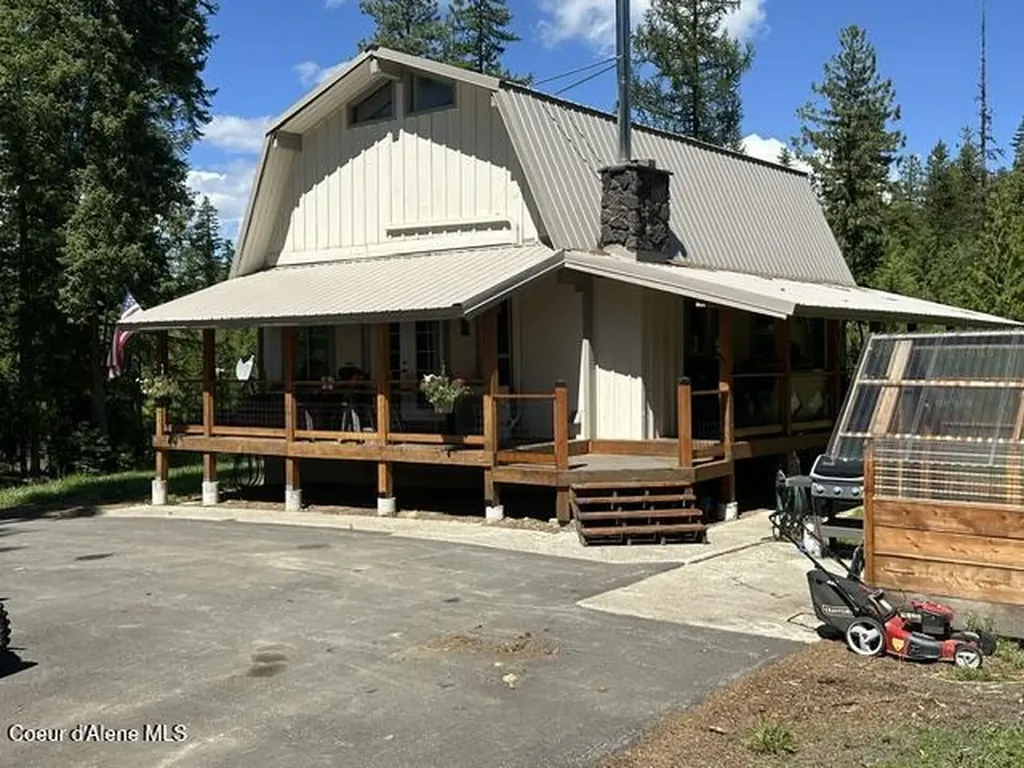 77091 S Highway 3 St. Maries ID 83861