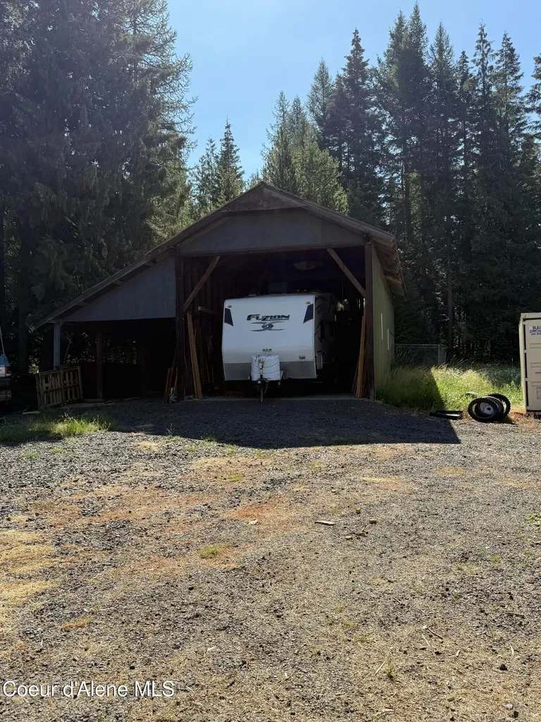 77091 S Highway 3 St. Maries ID 83861