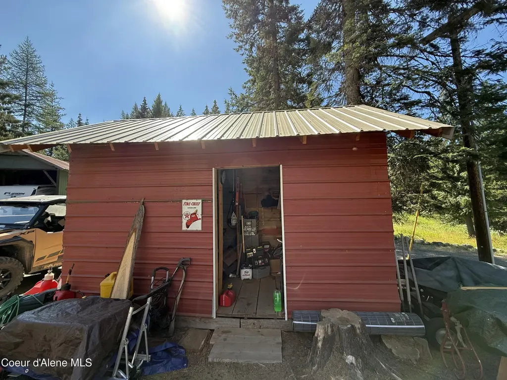 77091 S Highway 3 St. Maries ID 83861