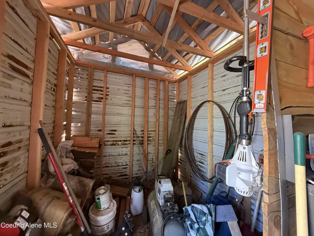77091 S Highway 3 St. Maries ID 83861