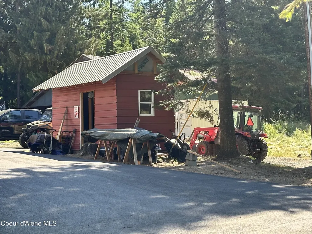 77091 S Highway 3 St. Maries ID 83861