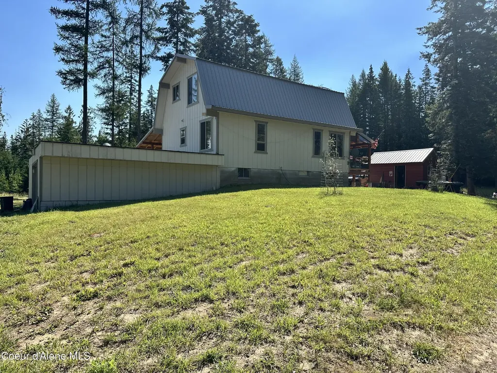 77091 S Highway 3 St. Maries ID 83861