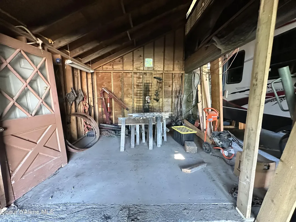 77091 S Highway 3 St. Maries ID 83861