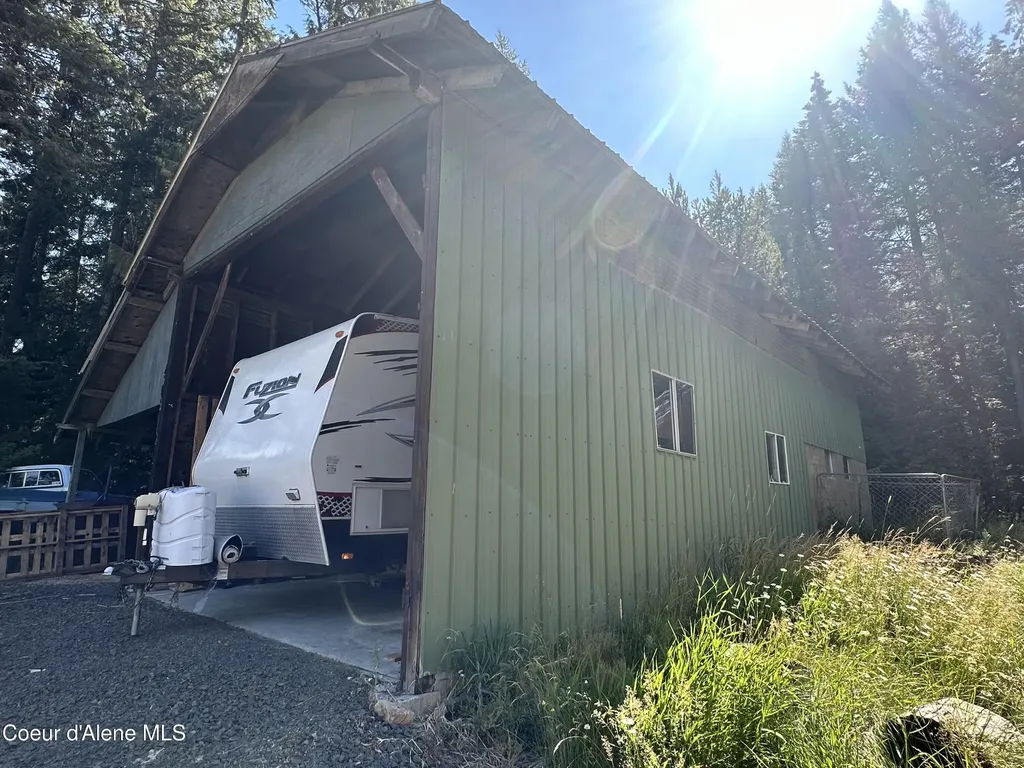 77091 S Highway 3 St. Maries ID 83861