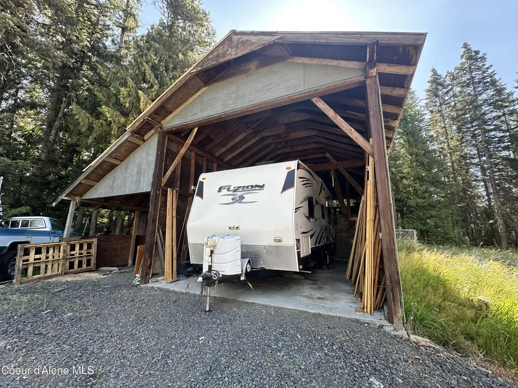 77091 S Highway 3 St. Maries ID 83861