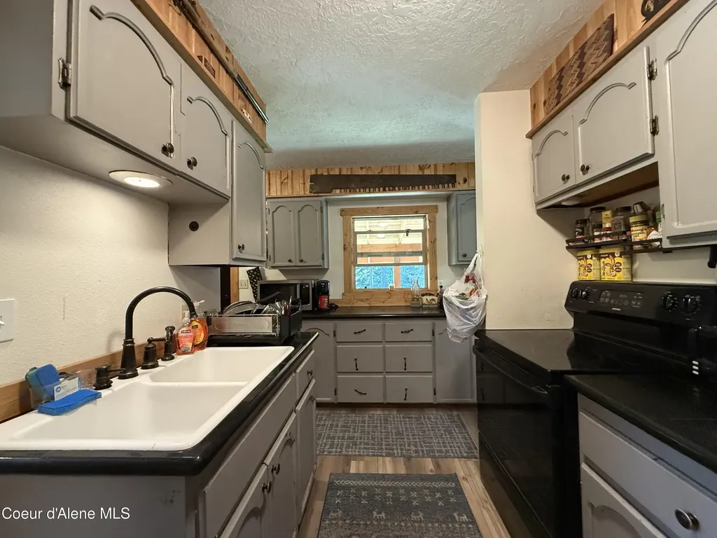 77091 S Highway 3 St. Maries ID 83861