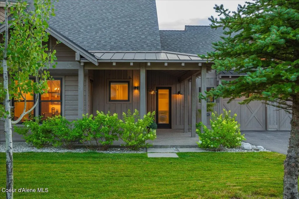 428 W Beach Court Dover ID 83825