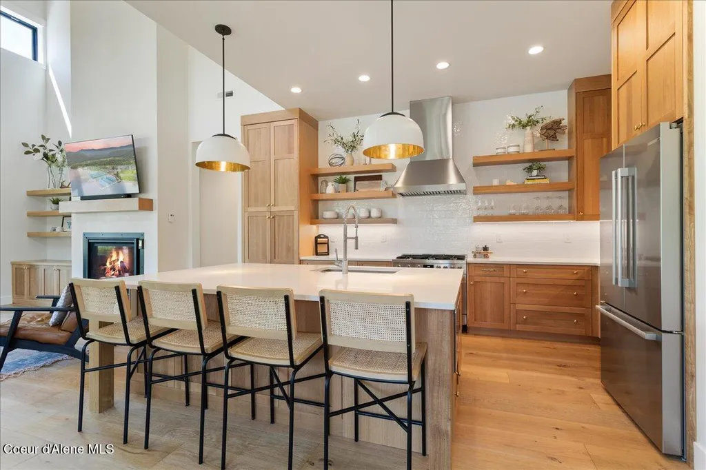 428 W Beach Court Dover ID 83825