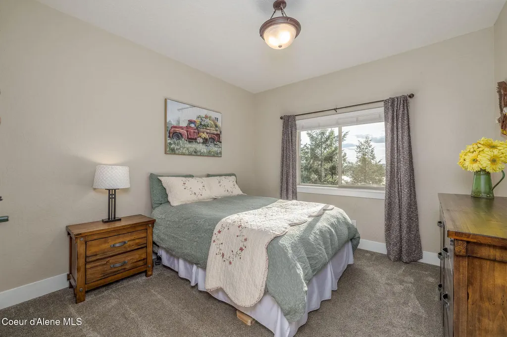 16749 W Cade Road Hauser ID 83854