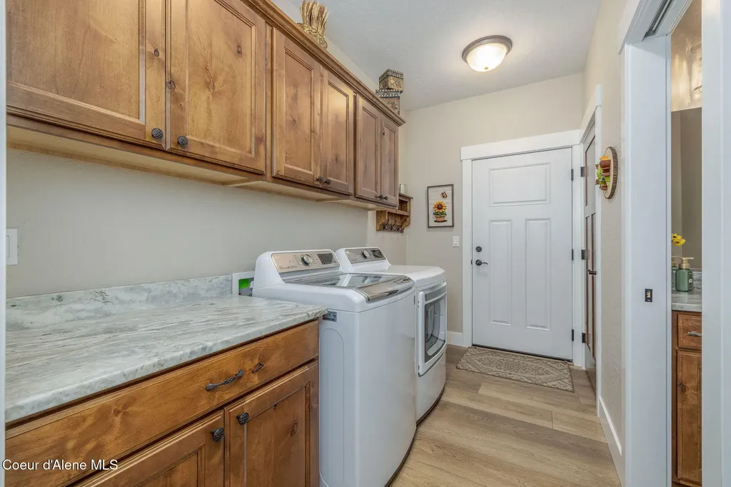 16749 W Cade Road Hauser ID 83854