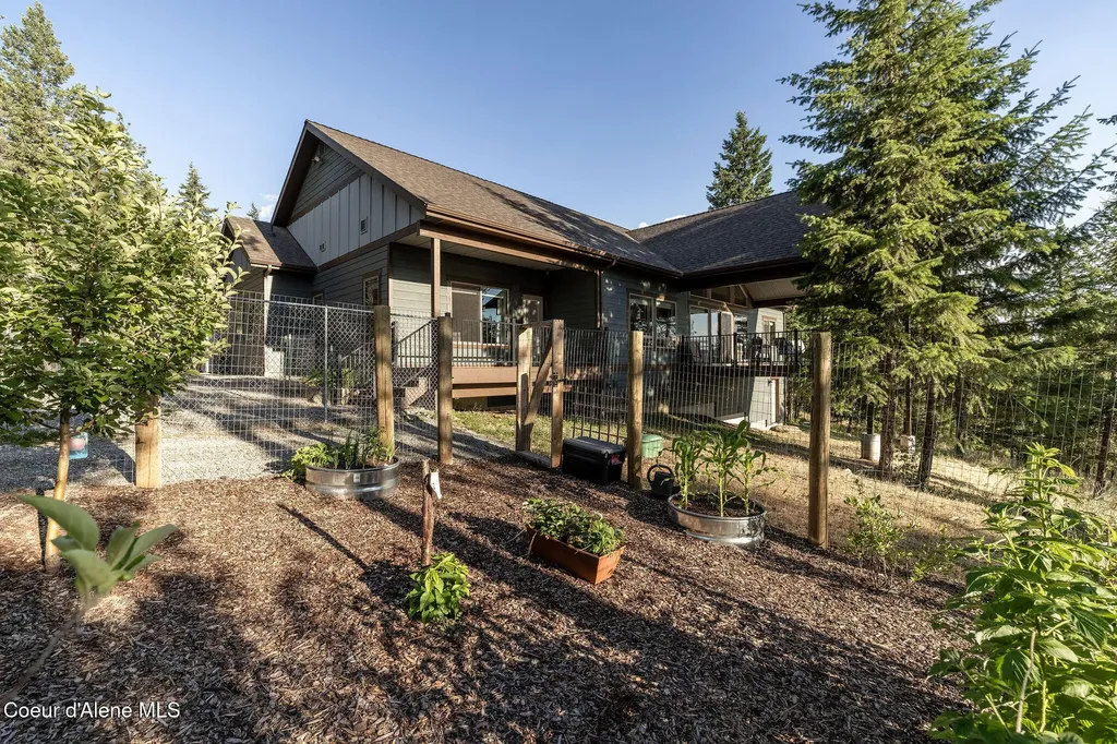 16749 W Cade Road Hauser ID 83854