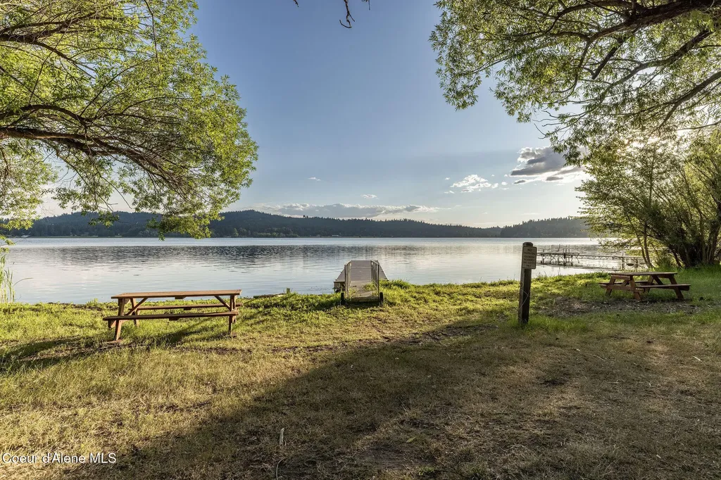 16749 W Cade Road Hauser ID 83854
