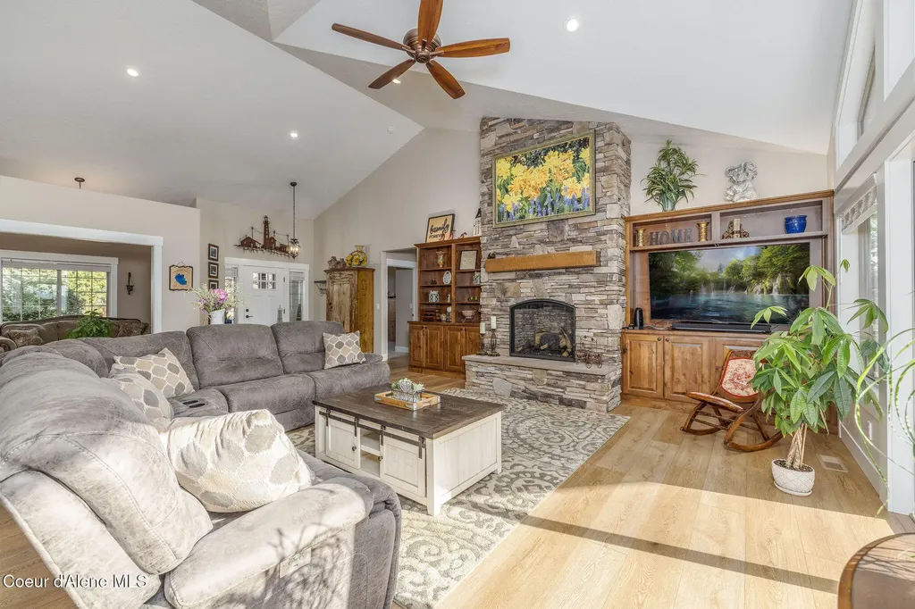 16749 W Cade Road Hauser ID 83854