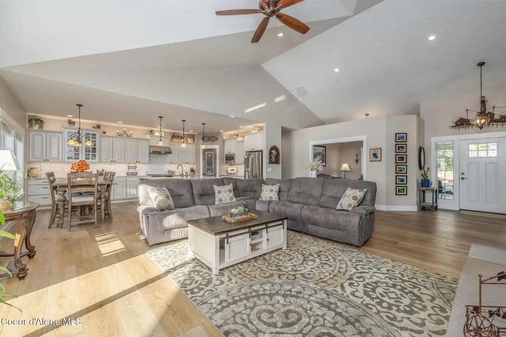 16749 W Cade Road Hauser ID 83854