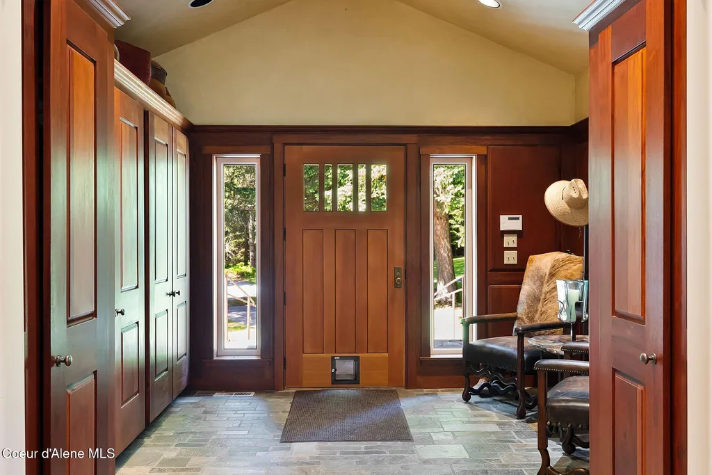 2672 Merril Martin Road Sagle ID 83860