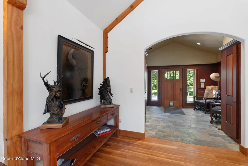 2672 Merril Martin Road Sagle ID 83860