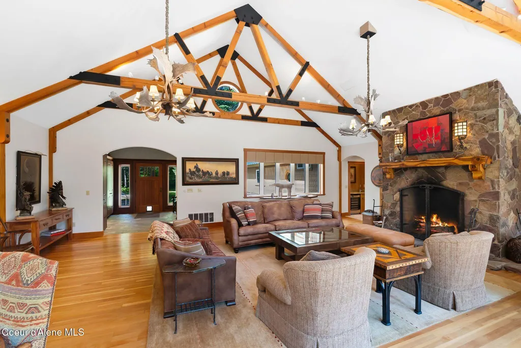 2672 Merril Martin Road Sagle ID 83860