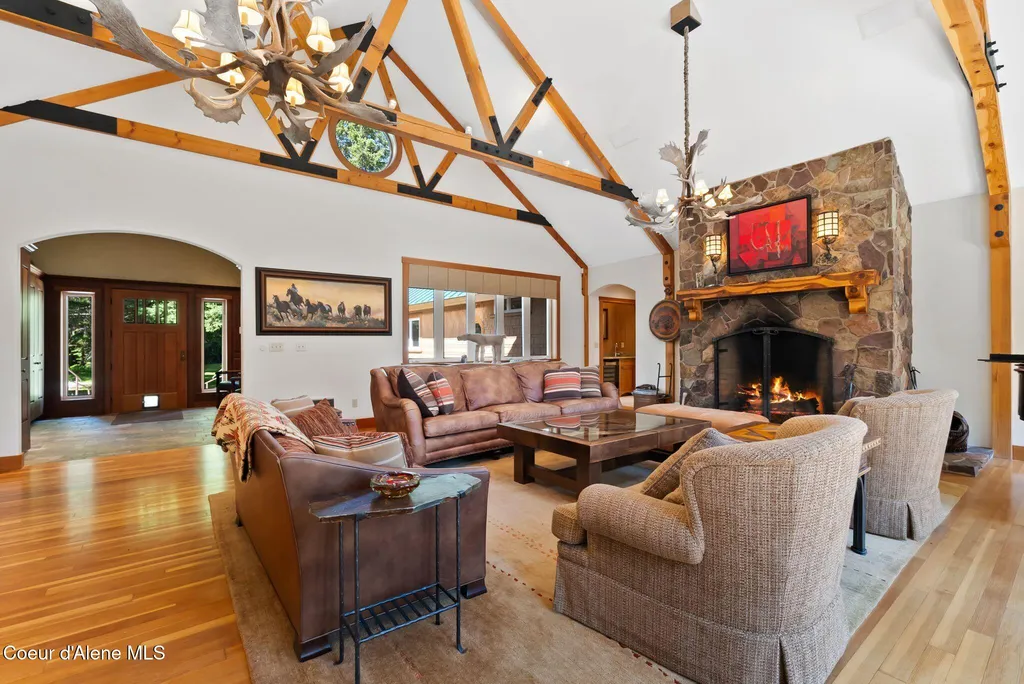 2672 Merril Martin Road Sagle ID 83860