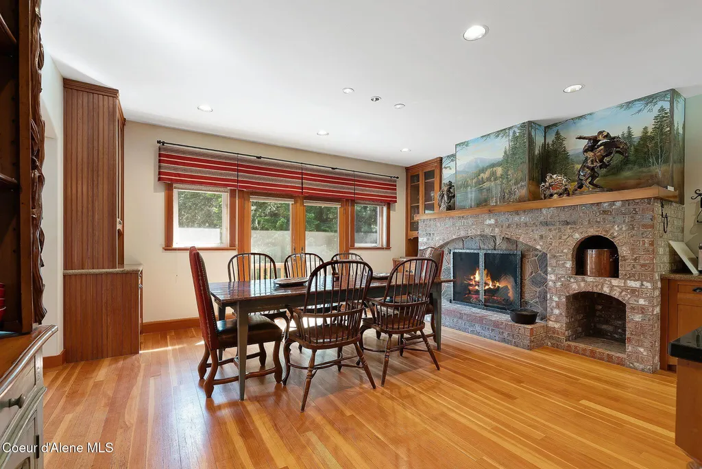 2672 Merril Martin Road Sagle ID 83860