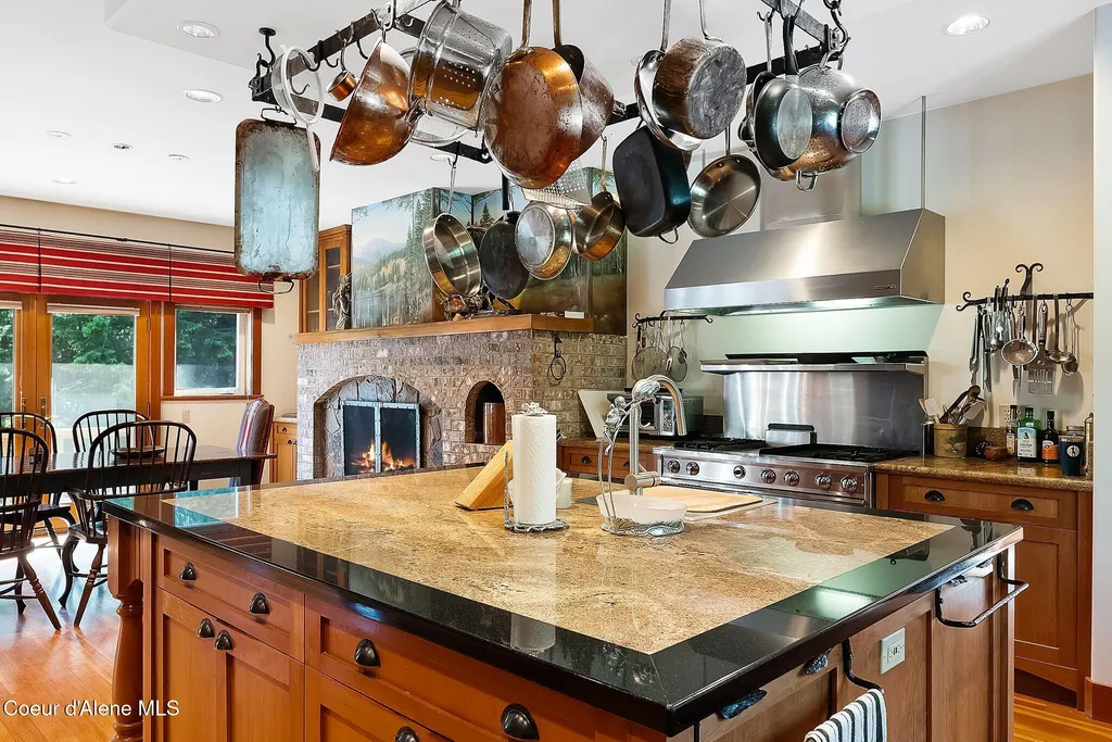 2672 Merril Martin Road Sagle ID 83860